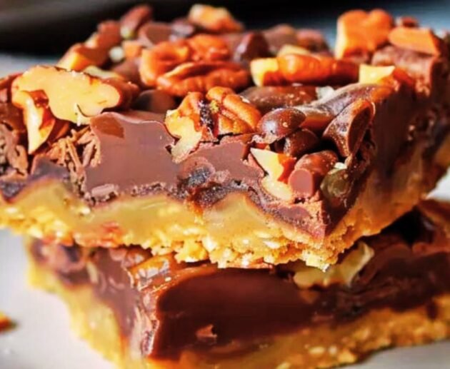 easy-best-turtle-bars-chocolate-recipe-akcrecipes.com