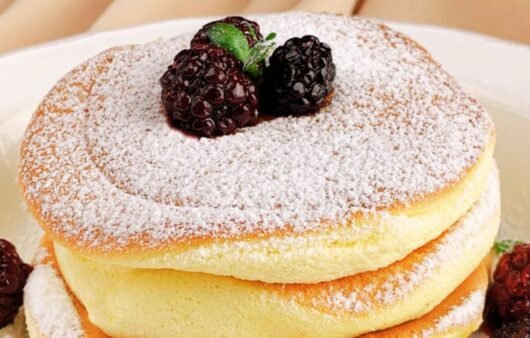 easy-fluffy-pancakes-recipes-akcrecipes.com