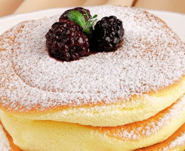 easy-fluffy-pancakes-recipes-akcrecipes.com